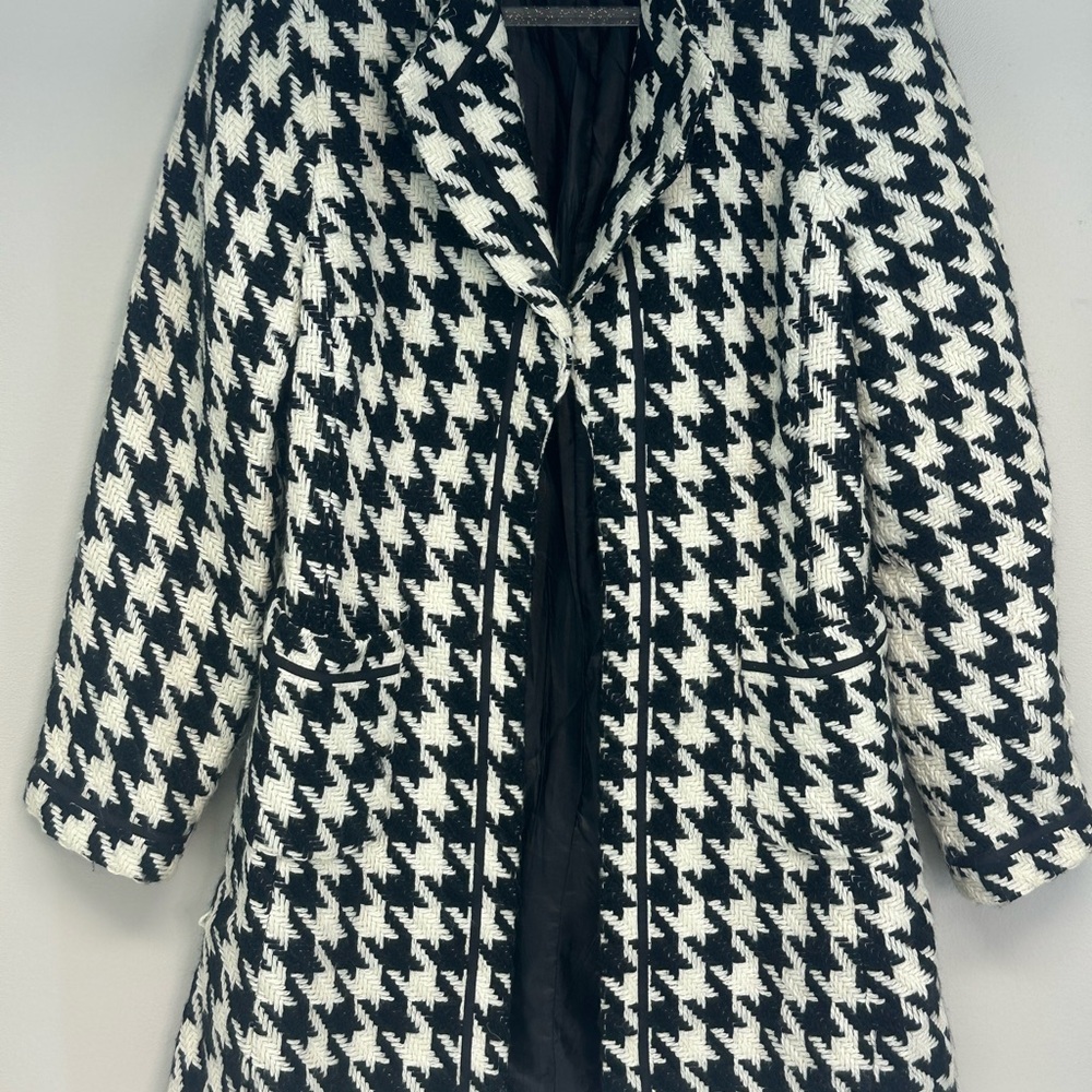 Margaret Francis Houndstooth Women's long trench coat black and white size 10